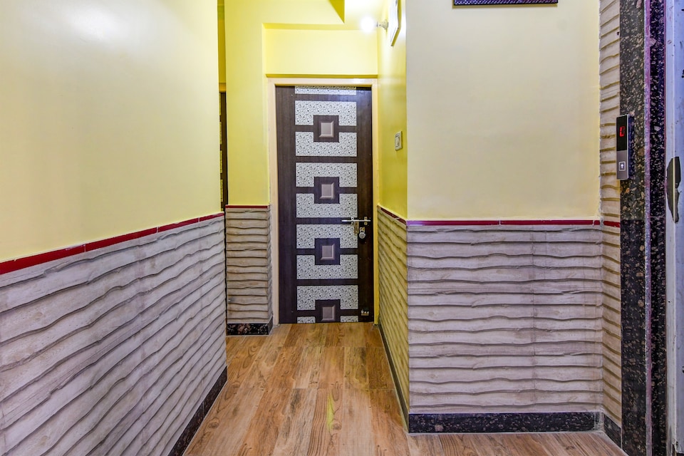 OYO 817371 OYO 84509 Hotel Shree Near Akankha More, New Town, Kolkata