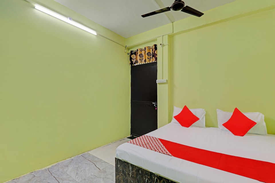 OYO Flagship Gorakhpur Guest House, Golghar, Gorakhpur