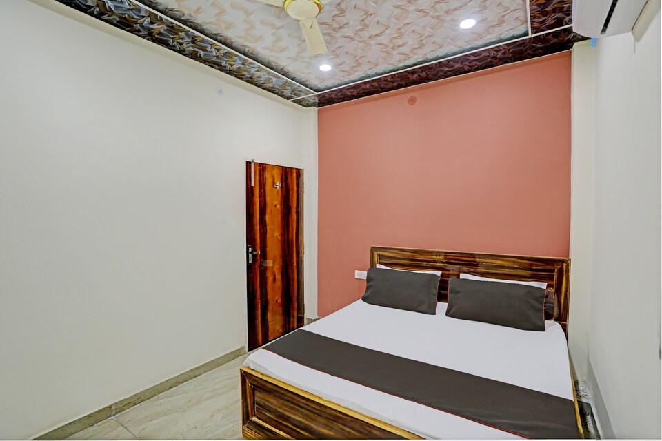 Collection O Hotel Sylvania Palace, Sarnath Varanasi, Varanasi