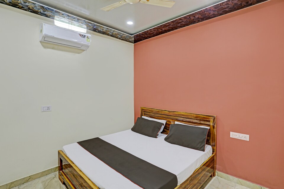 Collection O Hotel Sylvania Palace, Sarnath Varanasi, Varanasi