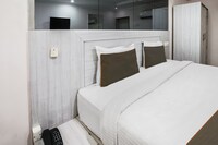 OYO Collection O Avm Castle