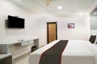 OYO Collection O Avm Castle