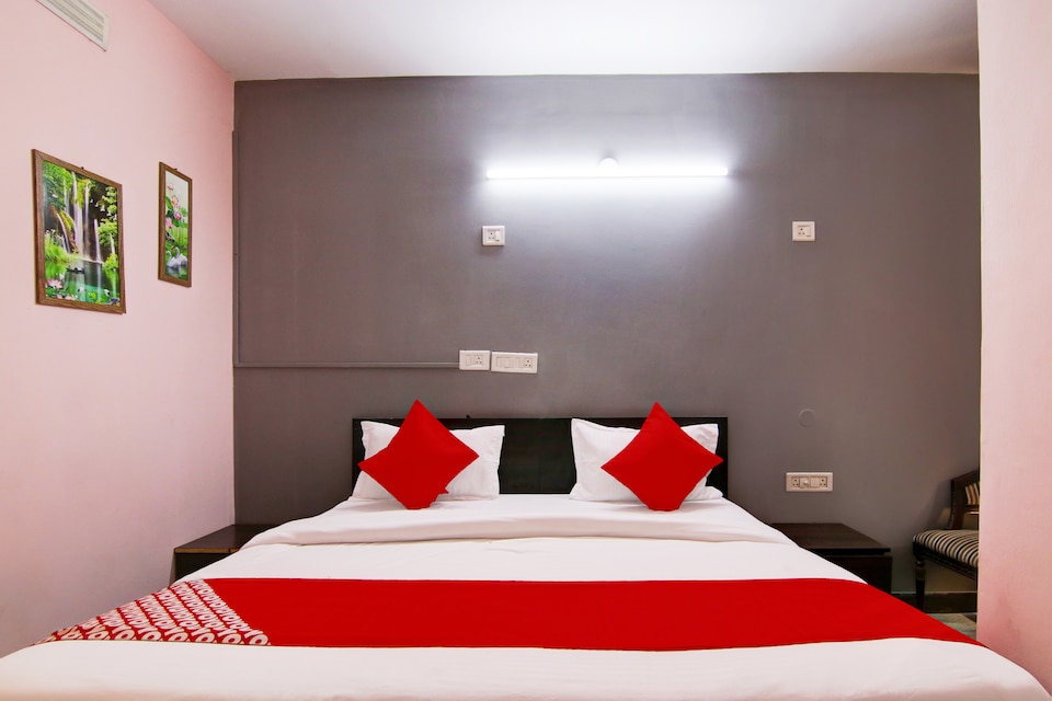 OYO 817404 Manya Stay, Saket Delhi, Delhi