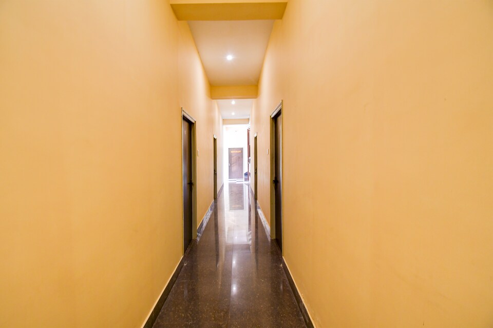 OYO 817415 Hotel OceanBird, Behala Kolkata, Kolkata