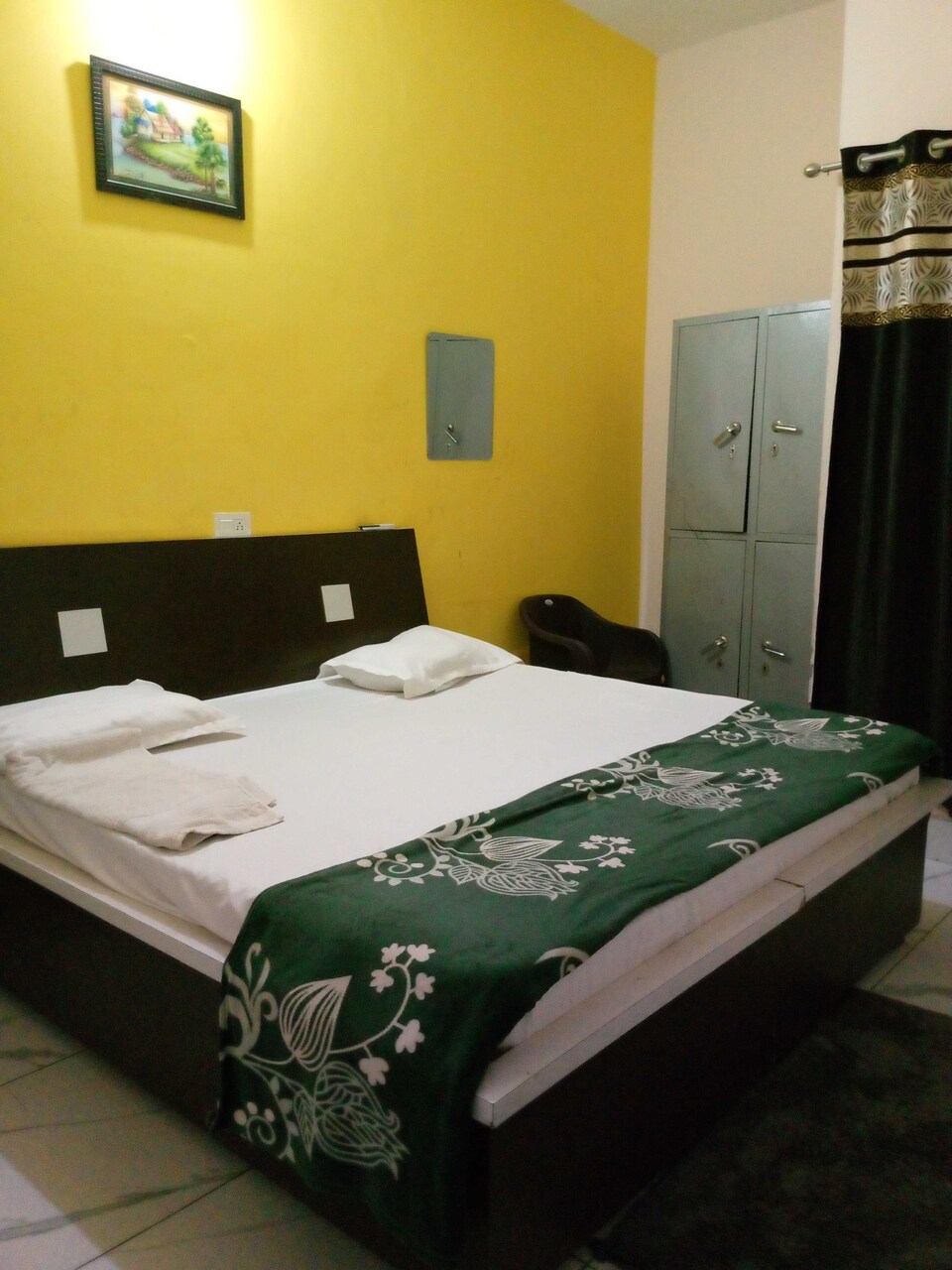 OYO Hotel Sukh Bilas , Mall Road Bathinda, Bathinda