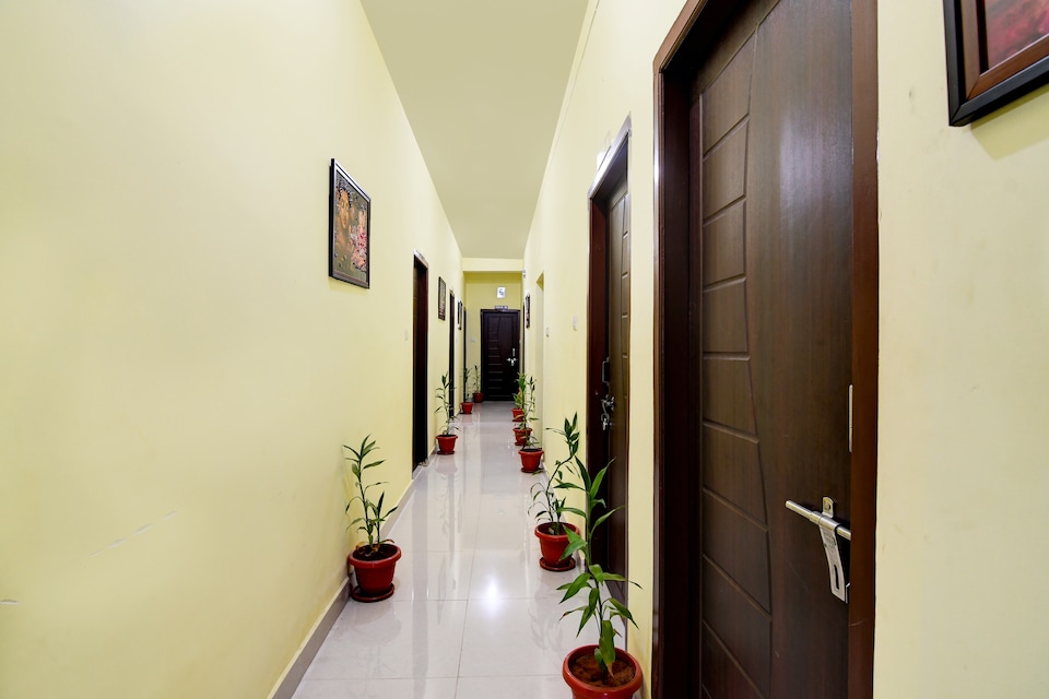 Hotel O Sri Balaji Guest House, Khandagiri Bhubaneswar, Bhubaneswar