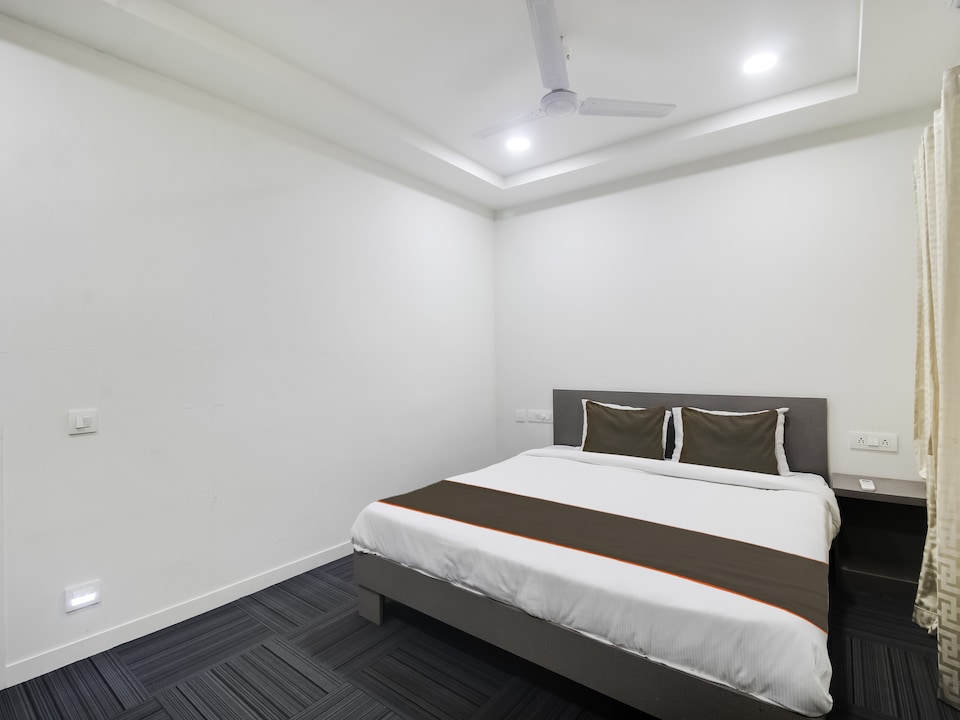 Hotel O Holiday Banjara, Jubilee Hills, Hyderabad