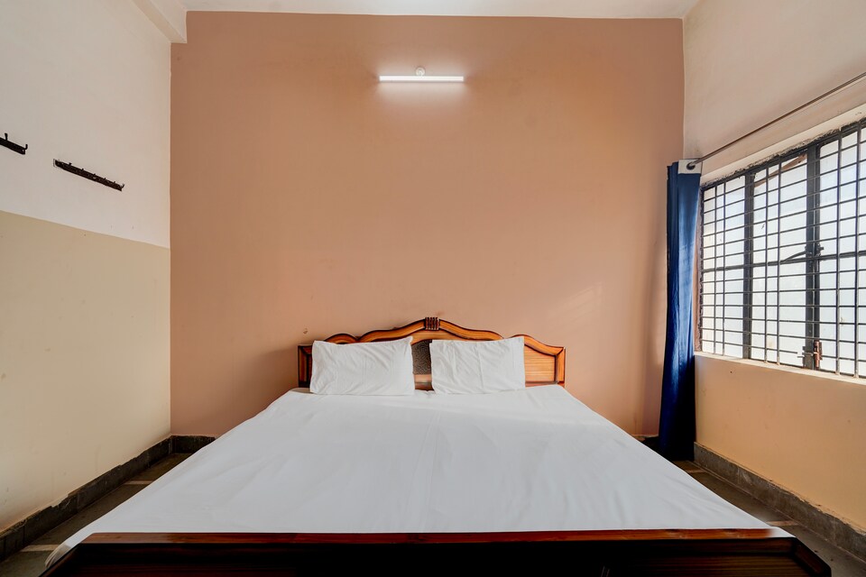 Spot ON Hotel Live-in, Satna, Satna