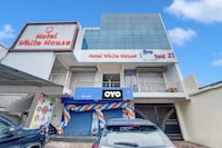 Hotel O White House