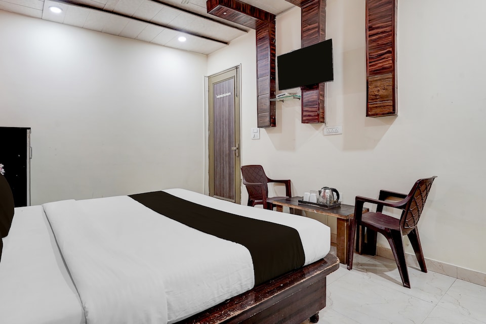 Super Hotel O Zirakpur City Court Complex Formerly The Platinum, Zirakpur, Zirakpur