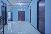 OYO 92997 Villa Hj Karnadi