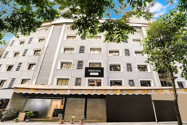 Super Townhouse Marol Near Mumbai Airport