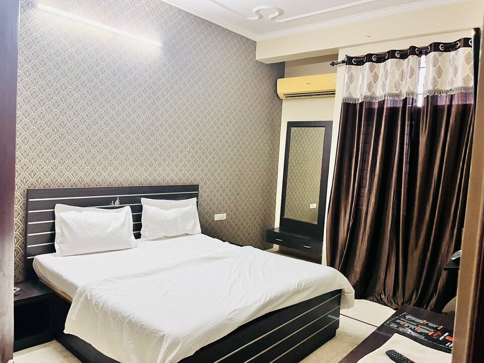 POP 81759J Hotel Omkar (mehar Group Of Hotel's), Jaipur Airport, Jaipur