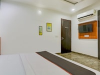 Collection O Mukur Hotel And Restaurant