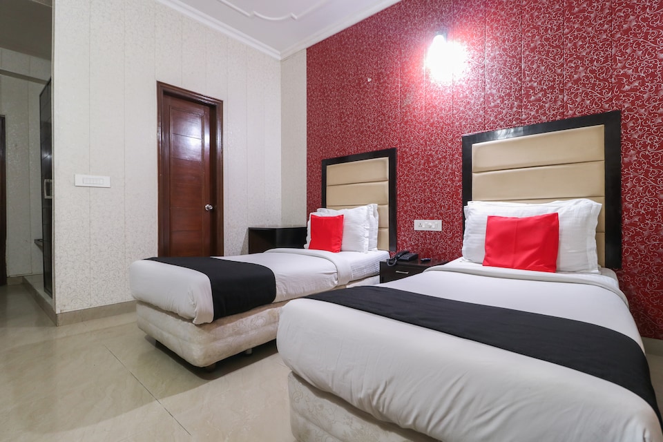 Capital O 1731 Ek Noor Residency, Mohali, Mohali