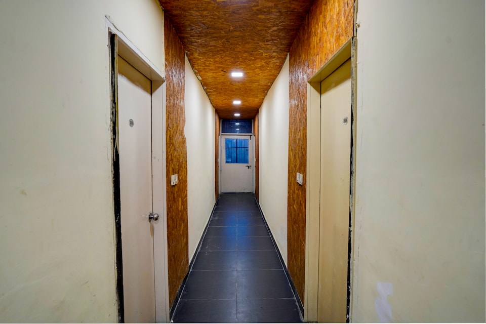 Hotel O LUXURY RETREAT , Noida City, Noida