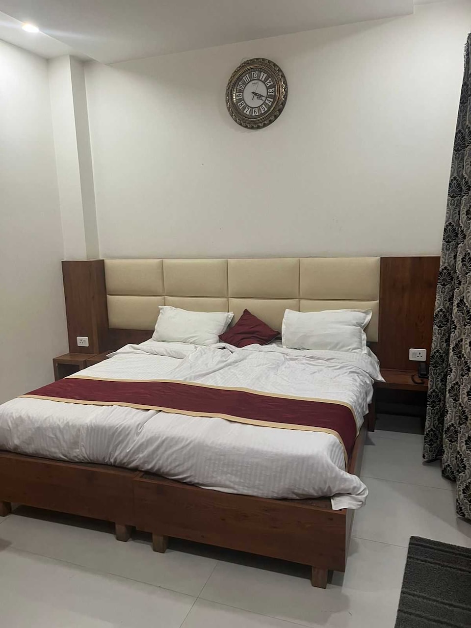 POP 81761H Hotel K.j Homes , Gomti Nagar Lucknow, Lucknow