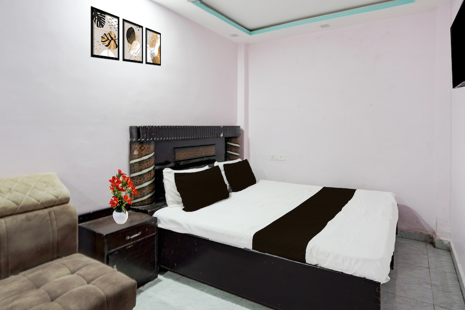 SPOT ON New Shukla Hotel, IIT Kanpur, Kanpur