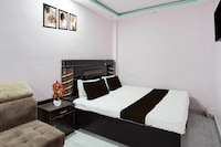 SPOT ON New Shukla Hotel