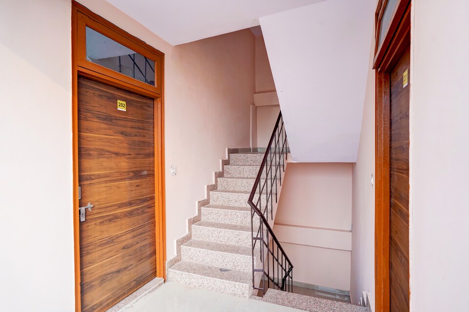 OYO 817629 The Park Inn, Indirapuram Ghaziabad, Ghaziabad