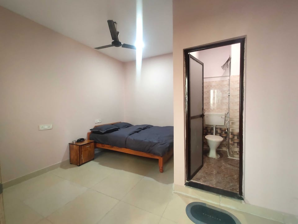 Hotel O Samrat Inn, Firayalal, Ranchi