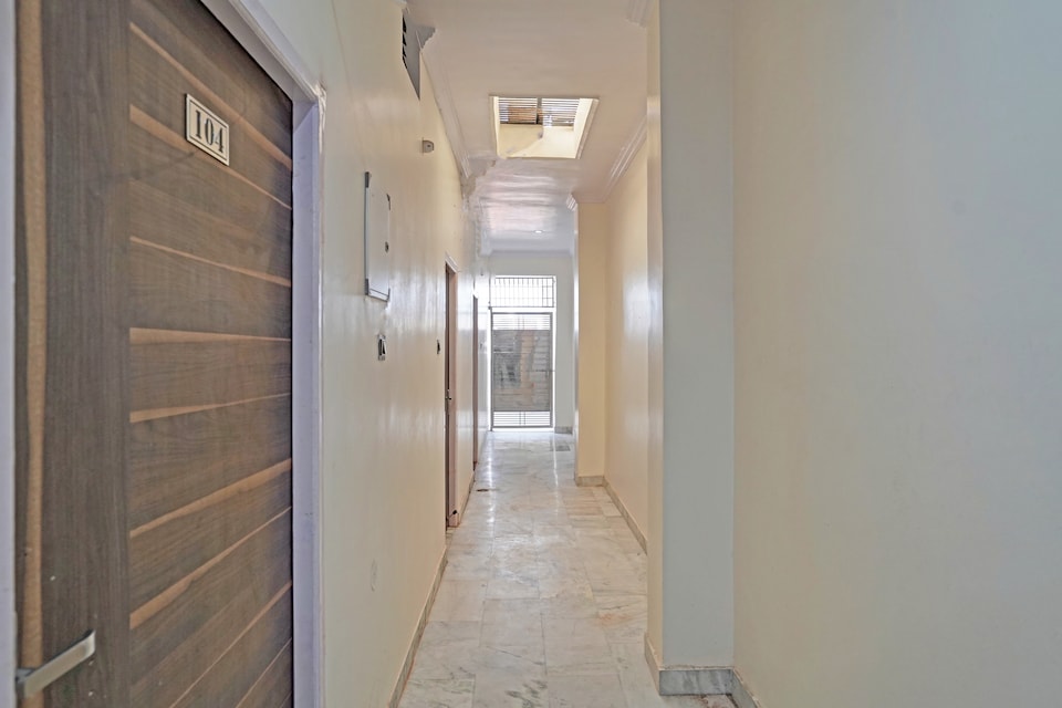 Hotel O Aditya Galaxy Inn, Govind Nagar Kanpur, Kanpur