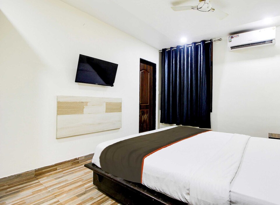 Live 3806, Calangute Goa, Goa