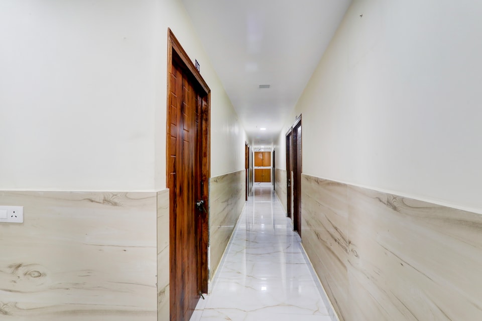 Super Hotel O IIM Road Lucknow, Vikas Nagar Lucknow, Lucknow