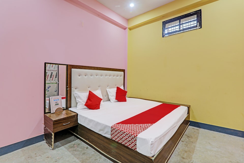 OYO Flagship Hotel AS Grand, Vikas Nagar Lucknow, Lucknow