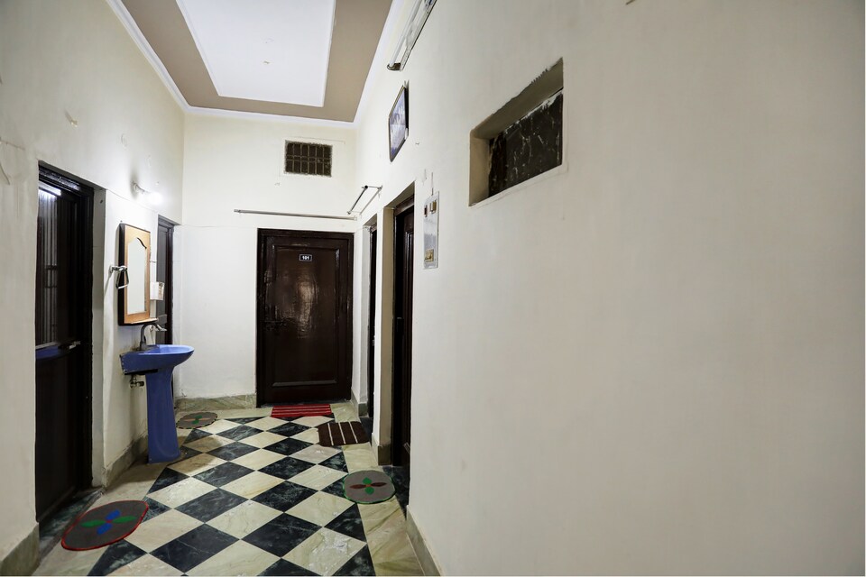 OYO 817731 Bluebird Inn Hotel And Guest House, Gwalior, Gwalior