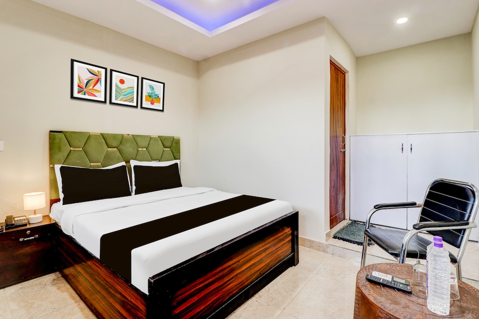 Hotel O Mayur Guest House , Dehradun ISBT, Dehradun