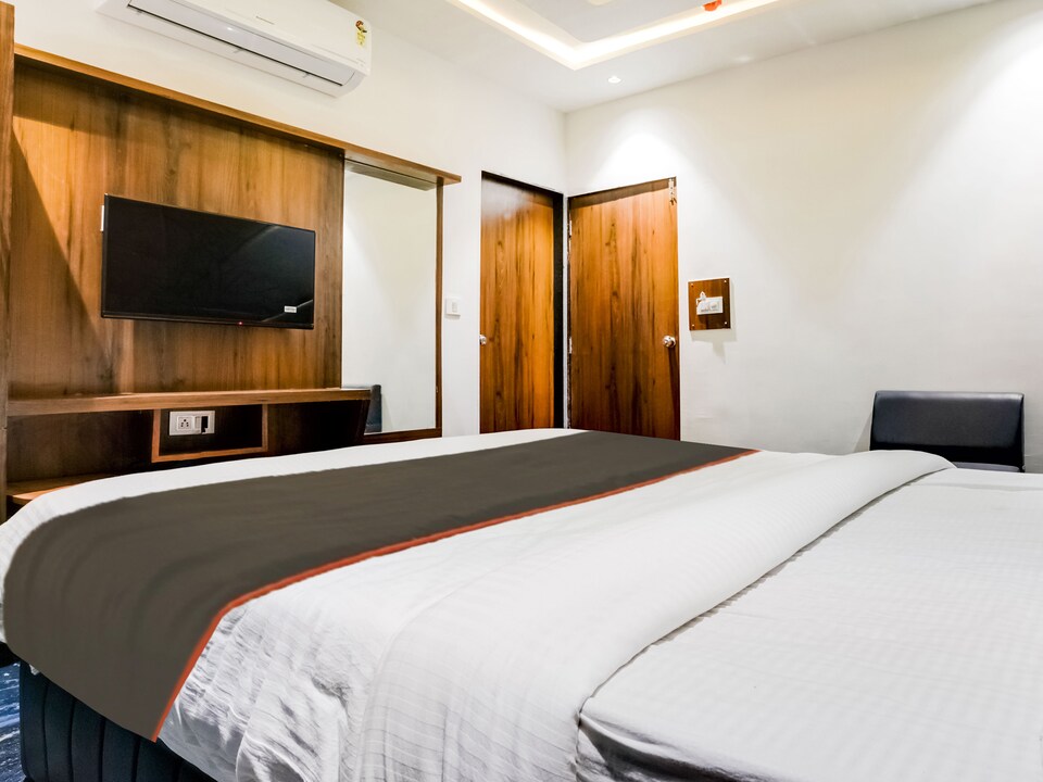 OYO Flagship Hotel Paramount Villa, Infocity Gandhinagar, Gandhinagar