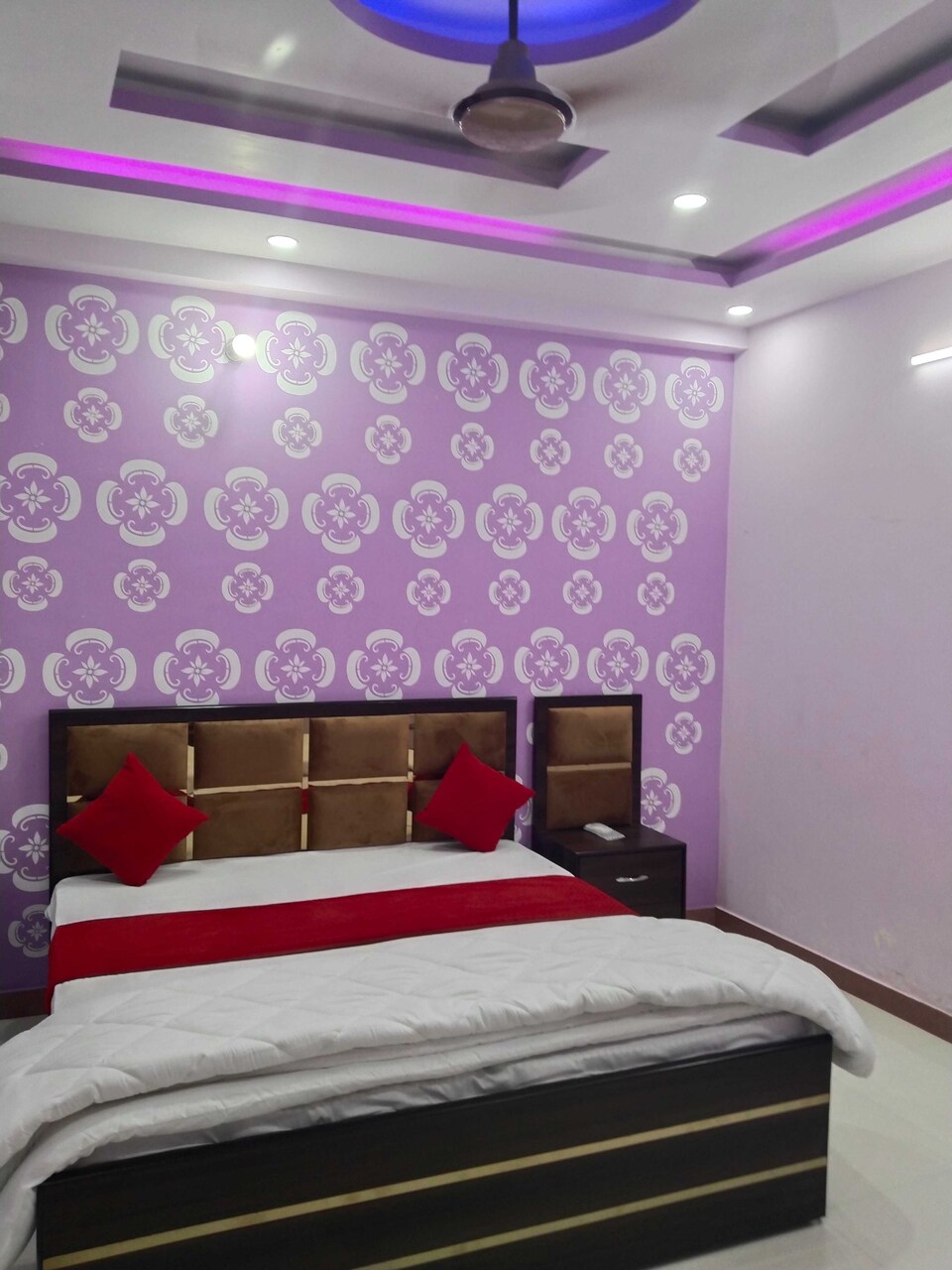 POP 81779H S. L. G  Hotel, Barra Kanpur, Kanpur