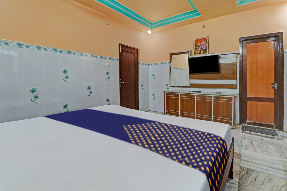 OYO   Sitara Lodge, Guntur, Guntur