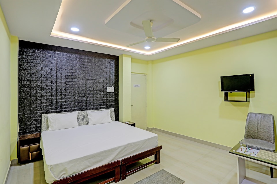 Hotel O Glassy, Bhilai, Bhilai