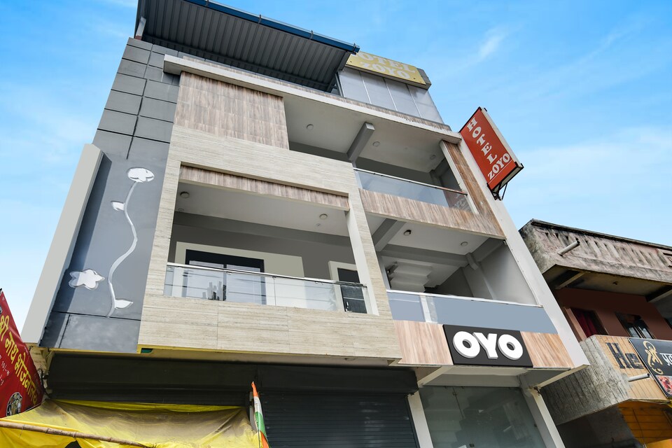 Hotel O Flagship Hotel Zoyo, Bhawarkua Indore, Indore