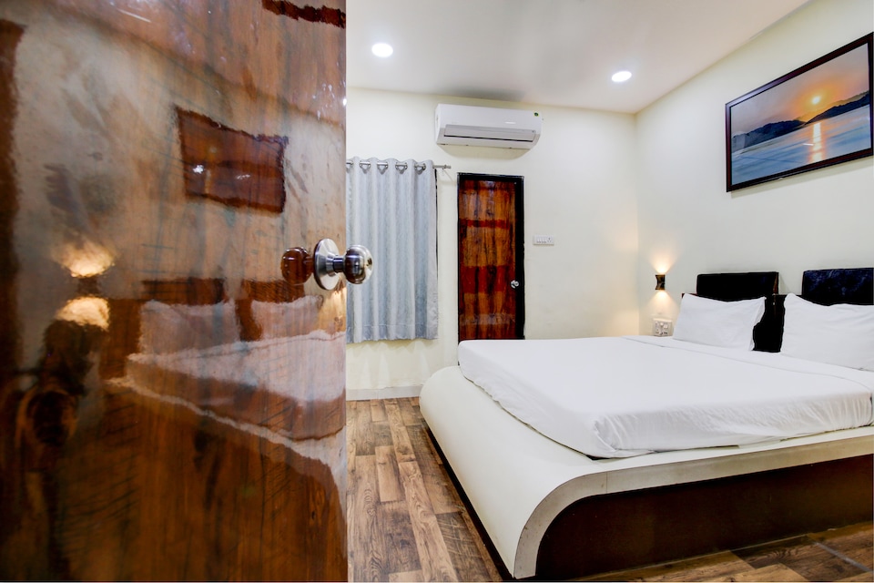 Hotel O Golden Sky, Vijay Nagar Indore, Indore