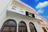 Collection O Khajuraho Central