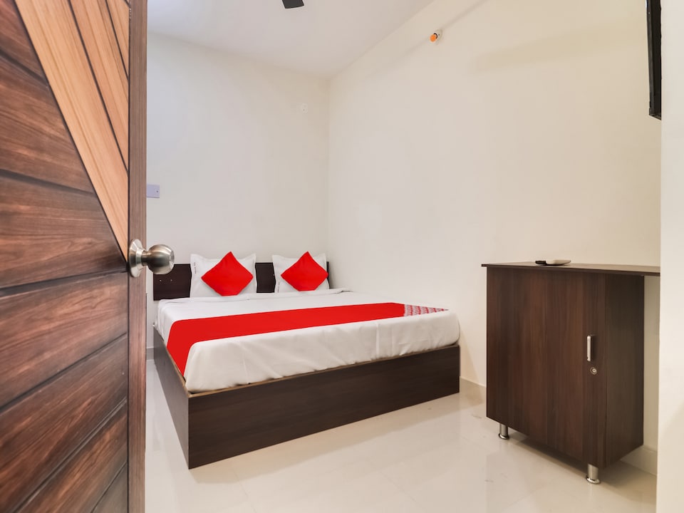 OYO Flagship Relax Inn, LB Nagar-Ramoji, Hyderabad