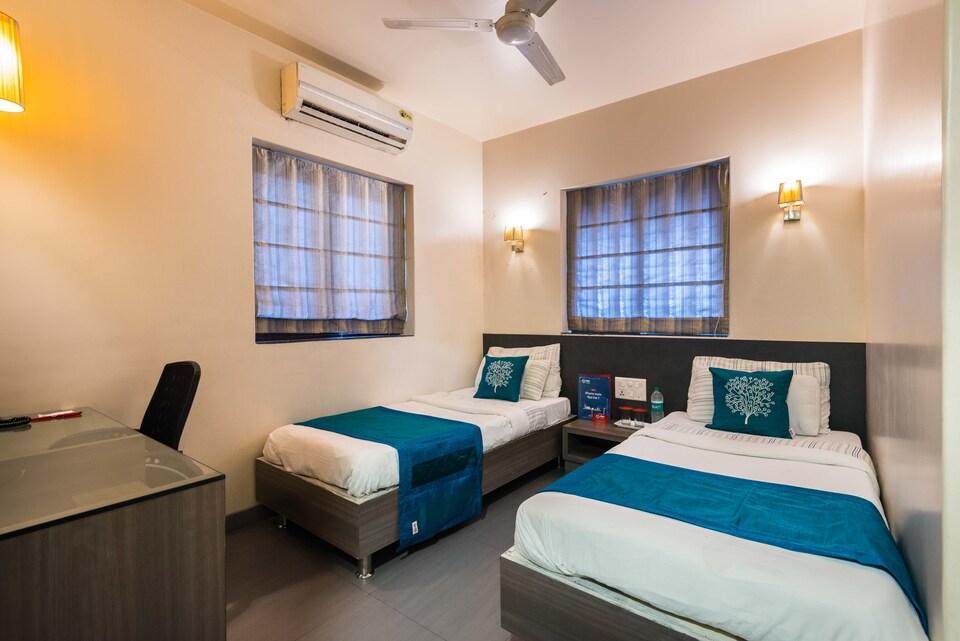 OYO 1735 Nariman Point, Mumbai CST-Churchgate-Colaba, Mumbai