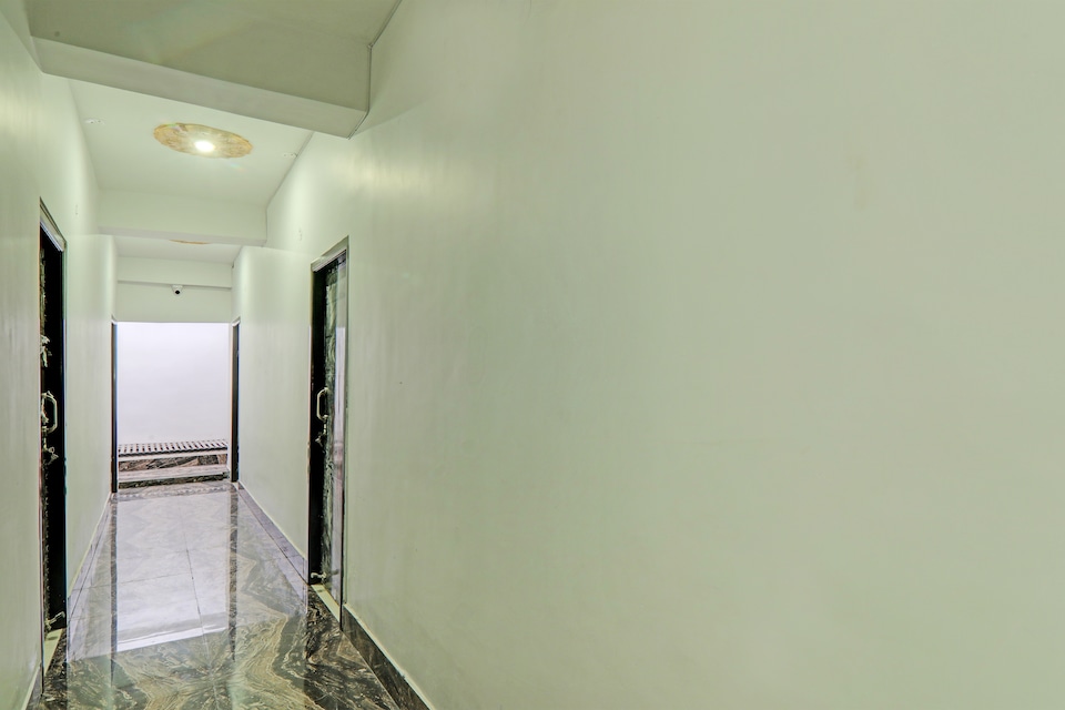 Hotel O R Glory, Danapur, Patna