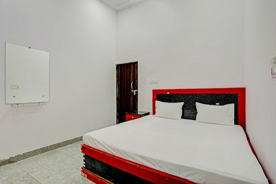 Hotel O THE KING HEAVEN, Bhogaon, Bhogaon