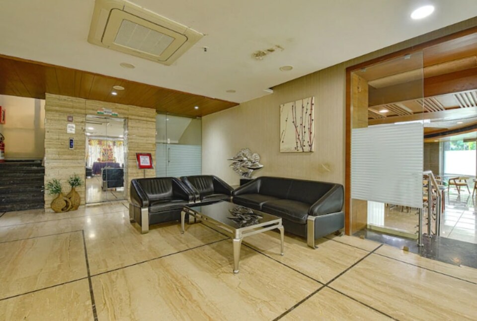 POP 81804C Dev Aadi Hotel, Navrangpura Ahmedabad, Ahmedabad