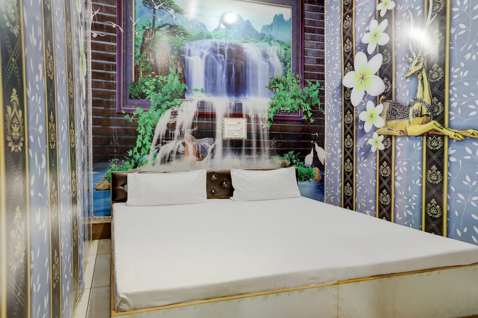 OYO Blue Star Hotel  , GT Road Panipat, Panipat