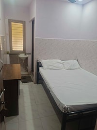SPOT ON Sri Krish Hotel