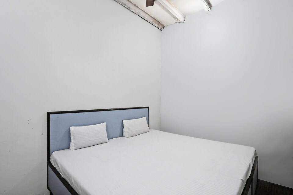 SPOT ON Royal Guest House , Bulandshahr, Bulandshahr