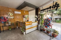 OYO 1016 Fb Dormitel Suites