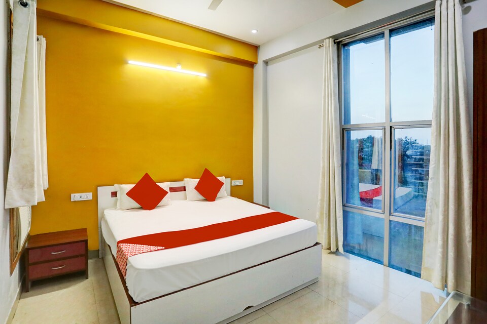 OYO Flagship Utkarsh Glaxy, Gomti Nagar Lucknow, Lucknow