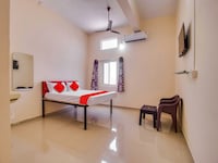 Hotel O G7 Residency 