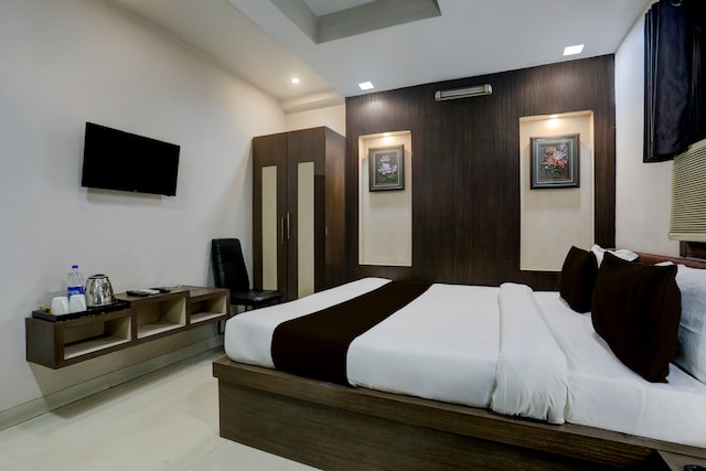 Super Collection O Bank More Dhanbad Formerly Hotel Sri Ganesh Ji